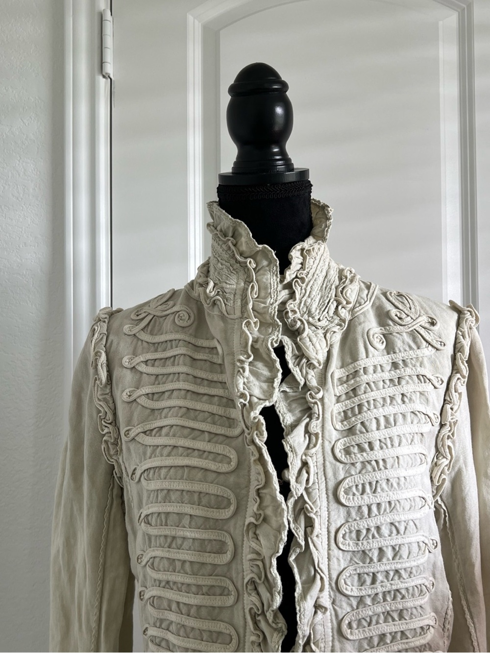 Closed Cream Ruffled Military-Style Jacket open front - Picture 3 of 10